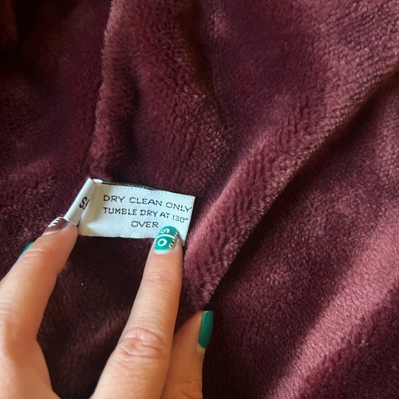 London Fog Deep Red Outerwear - Picture 6 of 8